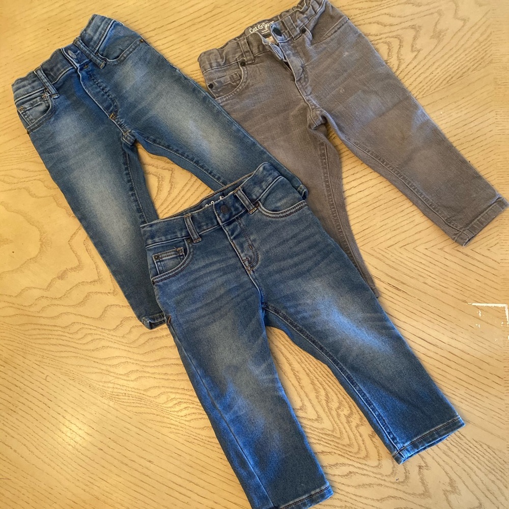 3 pair set of 2t toddler jeans.